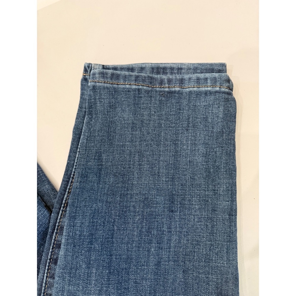 Levis Boyfriend Jeans Womens 31 Medium Wash Blue Denim Straight Leg Stretch - Picture 4 of 12